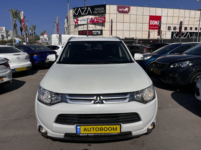 Mitsubishi Outlander 2nd hand, 2014, private hand