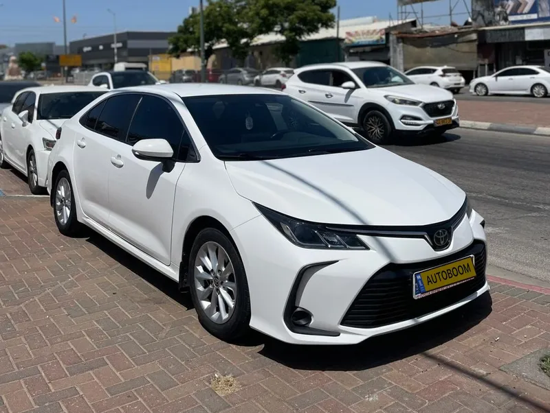 Toyota Corolla 2nd hand, 2021