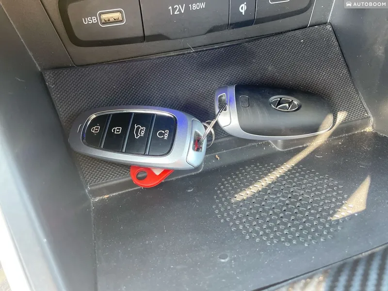 Hyundai Tucson 2nd hand, 2022, private