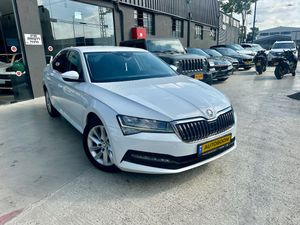 Skoda Superb, 2020, фото