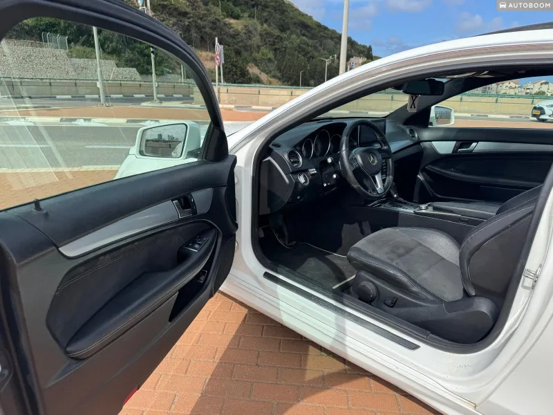 Mercedes C-Class 2ème main, 2014, privée