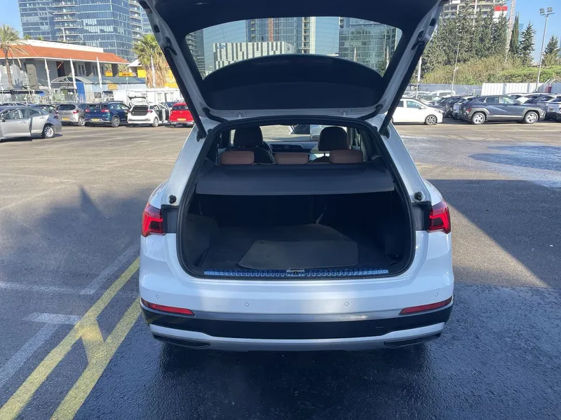 Audi Q3 2nd hand, 2020, private hand
