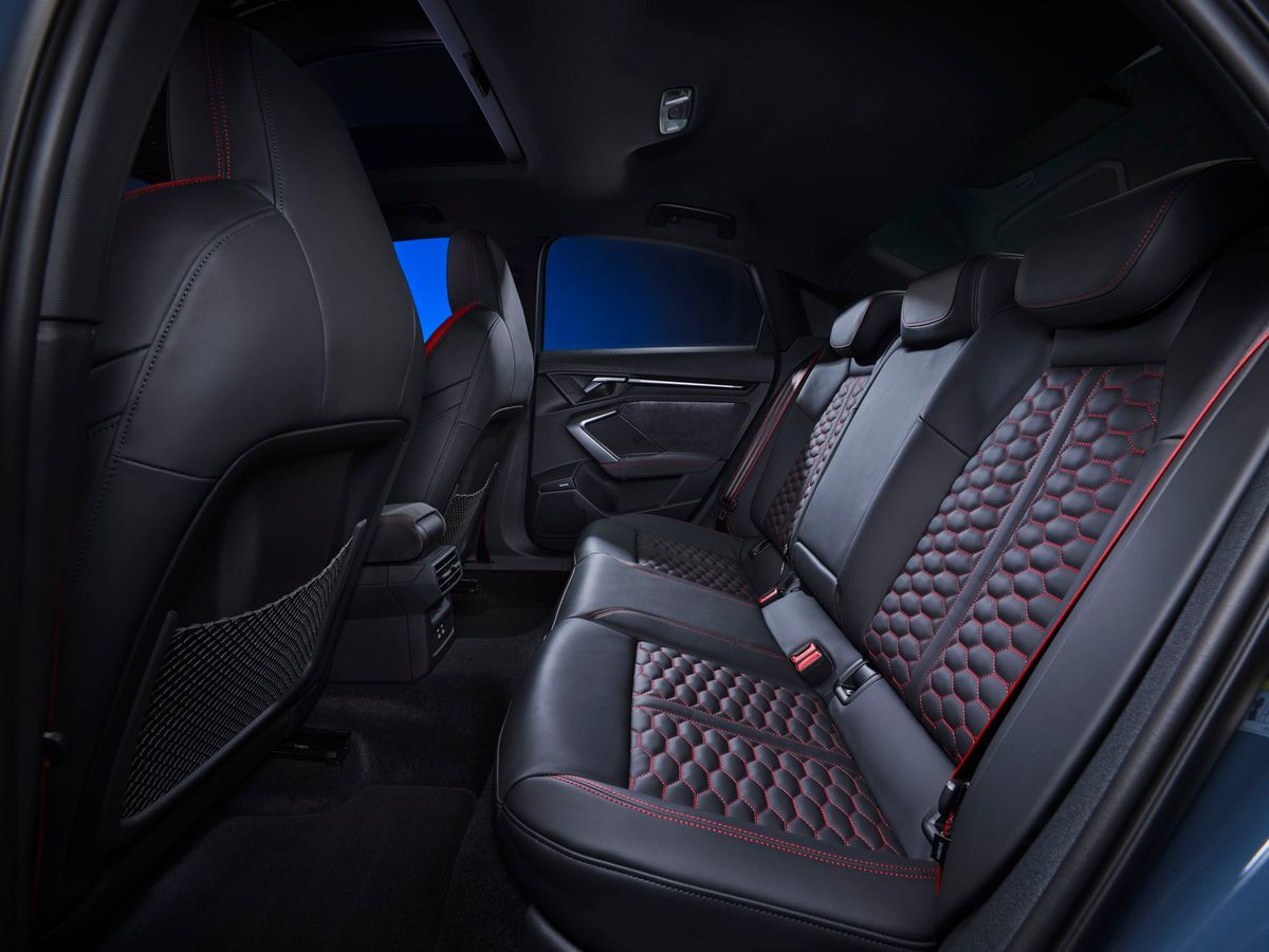 Audi RS3 2024. Задние сидения. Седан, 3 поколение, рестайлинг