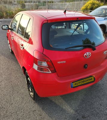 Toyota Yaris с пробегом, 2010, частная рука