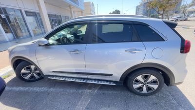 Kia Niro 2nd hand, 2017, private hand