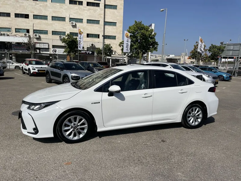 Toyota Corolla 2nd hand, 2021
