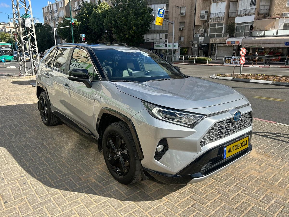 Toyota RAV4 с пробегом, 2021, частная рука