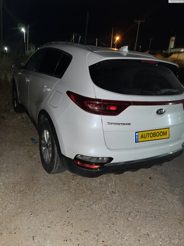 Kia Sportage 2nd hand, 2021, private