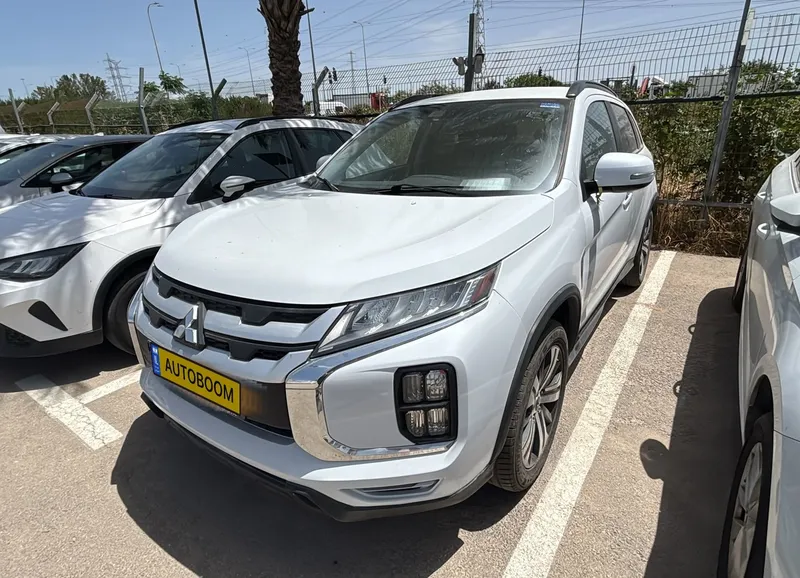 מיצובישי ASX יד 2 רכב, 2022