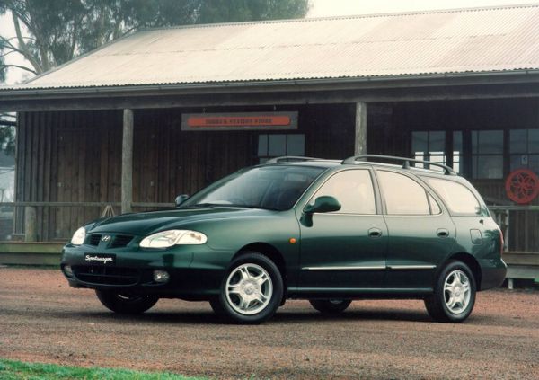 Hyundai Lantra 1998. Carrosserie, extérieur. Break 5-portes, 2 génération, restyling