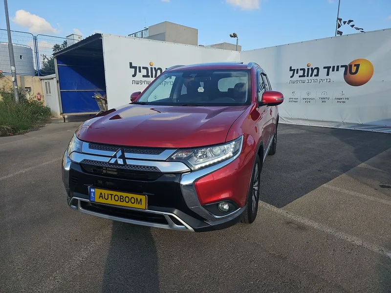 Mitsubishi Outlander 2nd hand, 2018, private hand