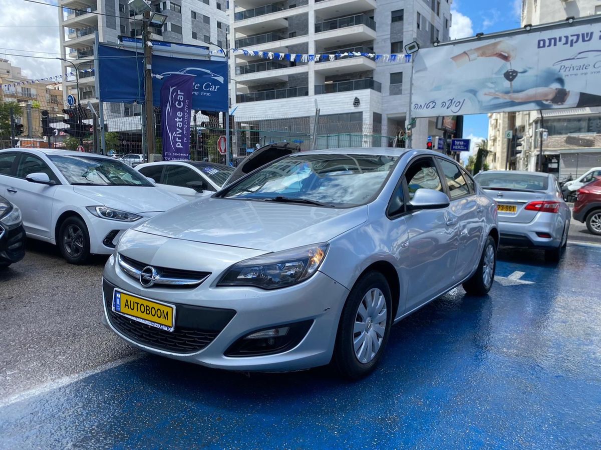 Opel Astra с пробегом, 2017