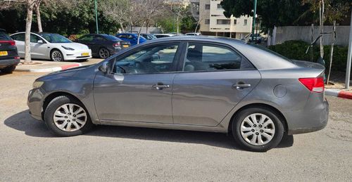 Kia Forte 2nd hand, 2011, private hand