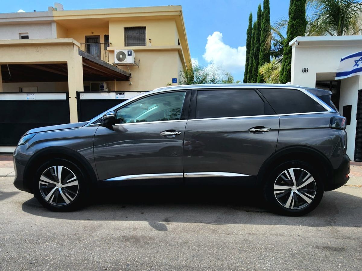 Peugeot 5008 2nd hand, 2022, private hand