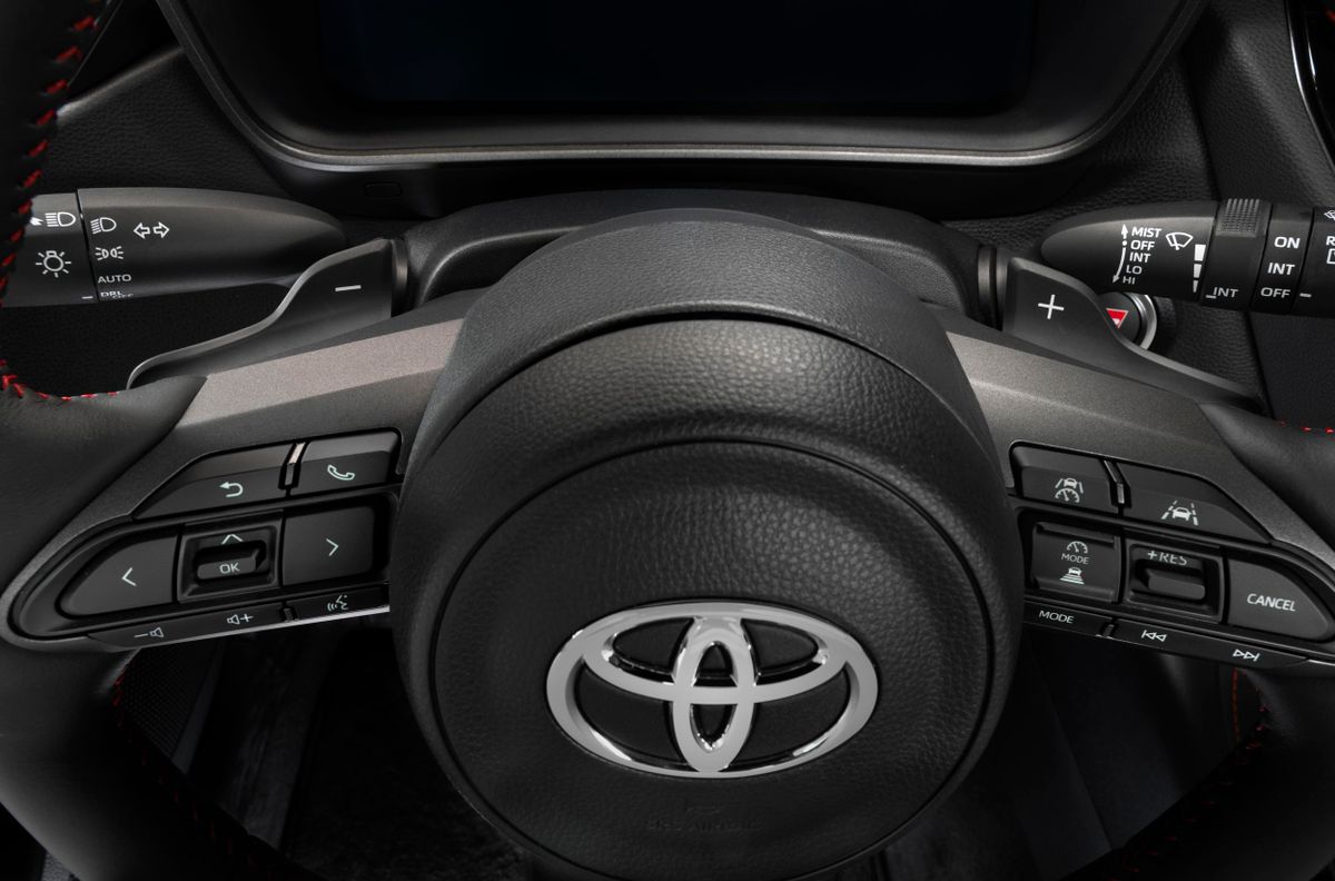 Toyota Corolla. Руль.