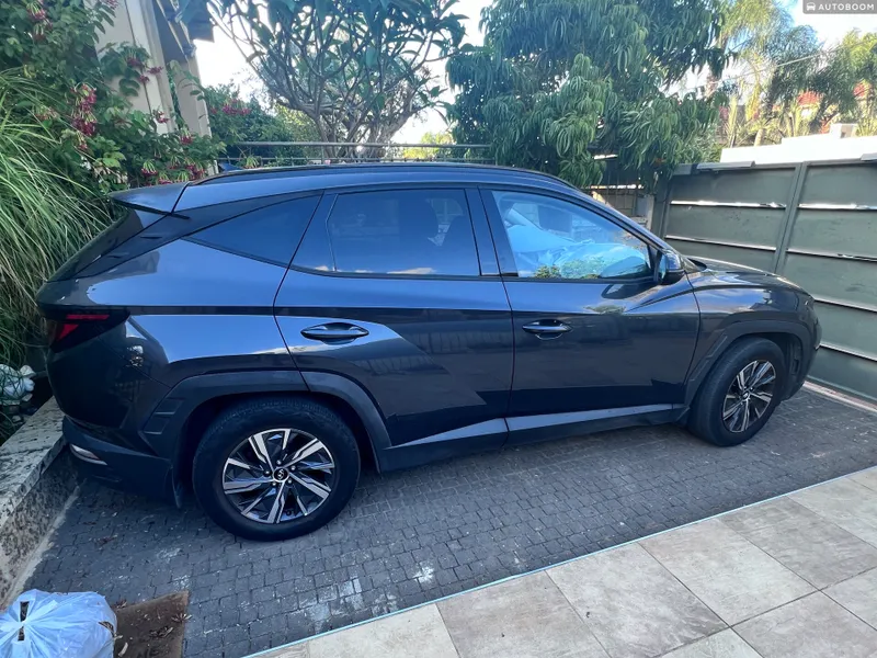 Hyundai Tucson 2nd hand, 2022, private