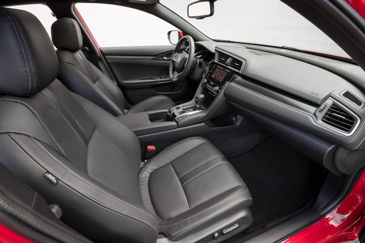 Honda Civic 2016. Front seats. Hatchback 5-door, 10 generation