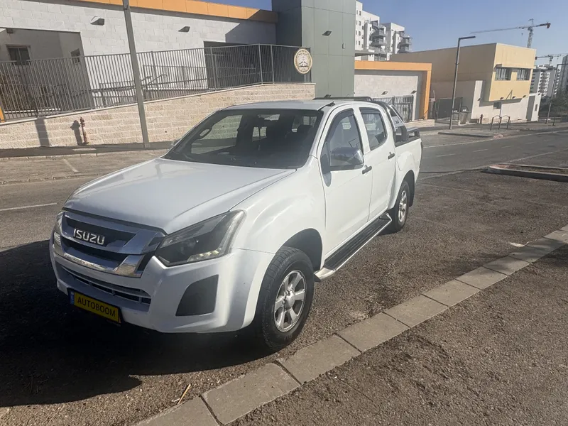 Isuzu D-Max 2nd hand, 2018, private hand