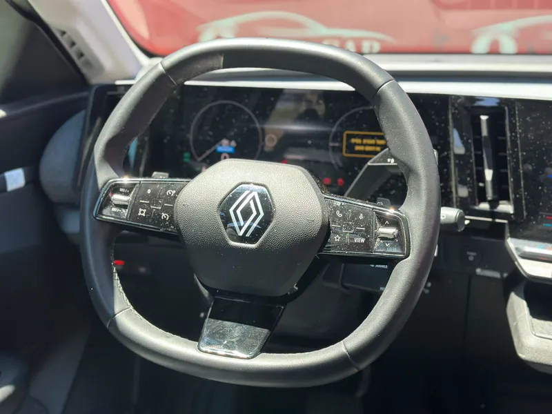 רנו רנו מגאן E-Tech יד 2 רכב, 2024, פרטי