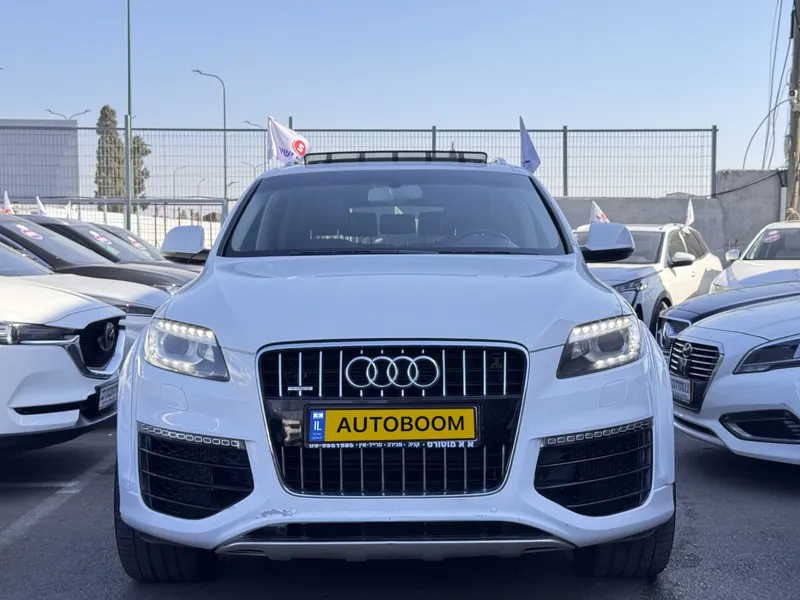 אאודי Q7 יד 2 רכב, 2015, פרטי