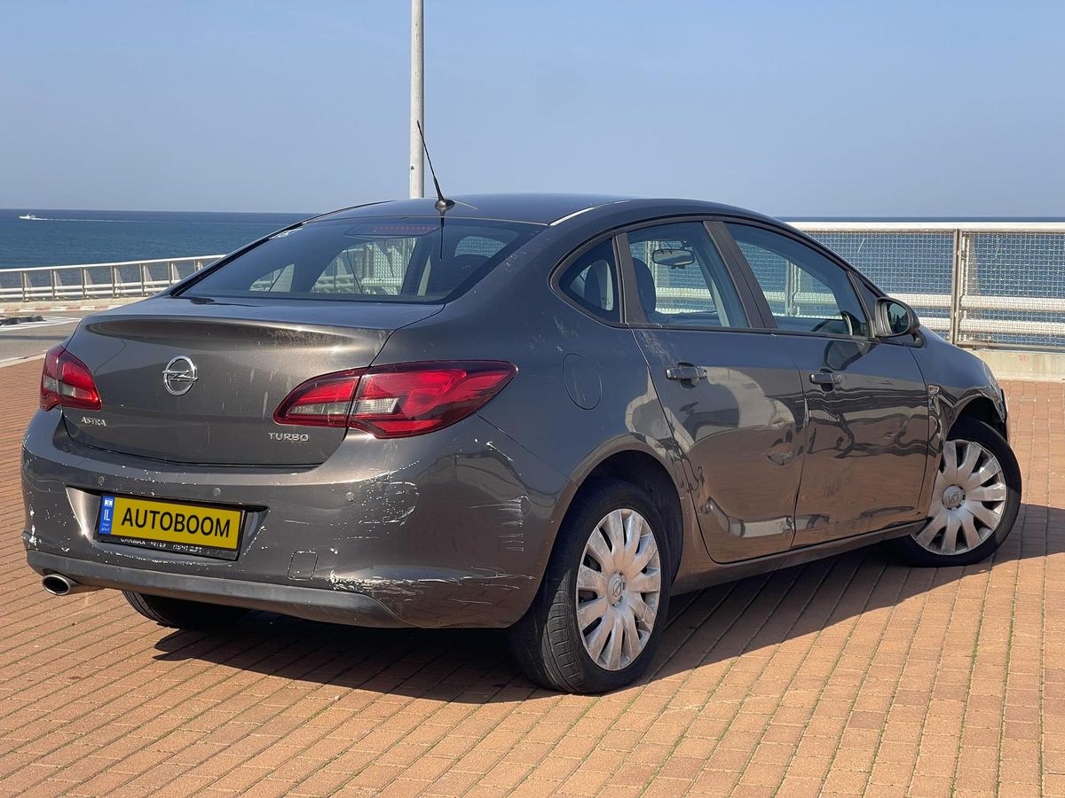 Opel Astra 2nd hand, 2013, private