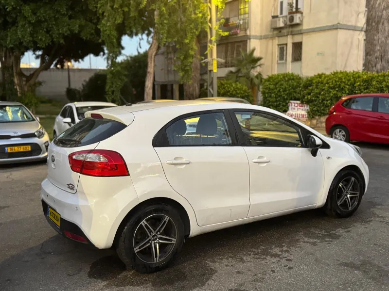 Kia Rio с пробегом, 2013, частная рука