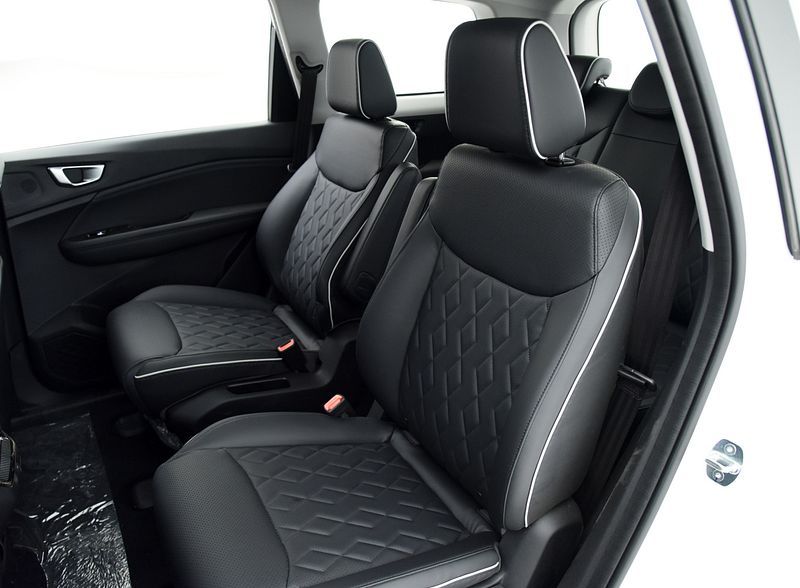Wuling Jiachen 2022. מושבים אחוריים. מיניוואן, 1 דור