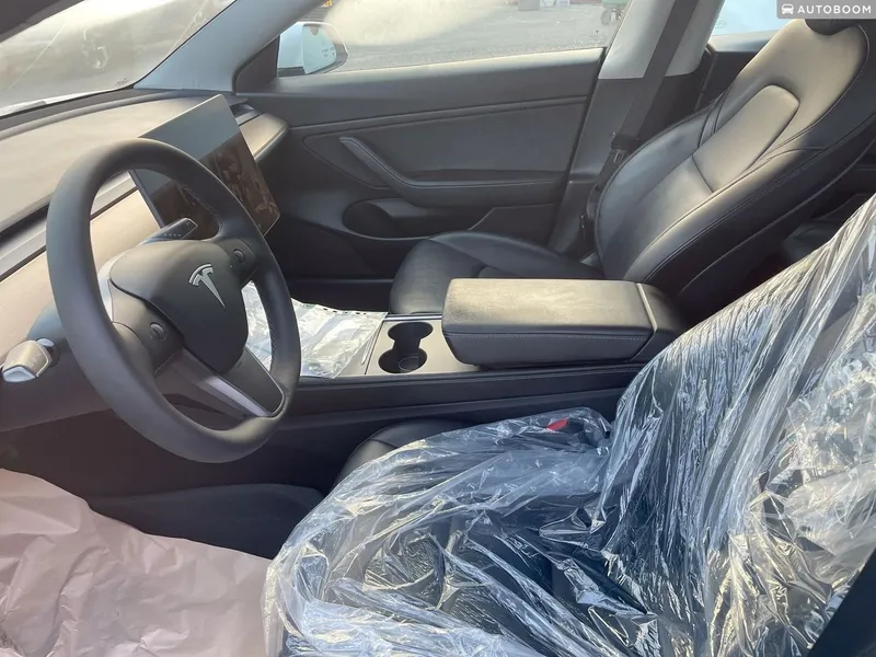 Tesla Model 3 2nd hand, 2021, private