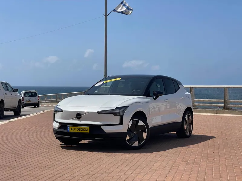 Volvo EX30 с пробегом, 2025, частная рука