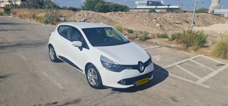 Renault Clio 2nd hand, 2015