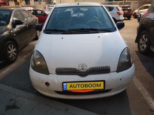 Toyota Yaris, 2002, фото