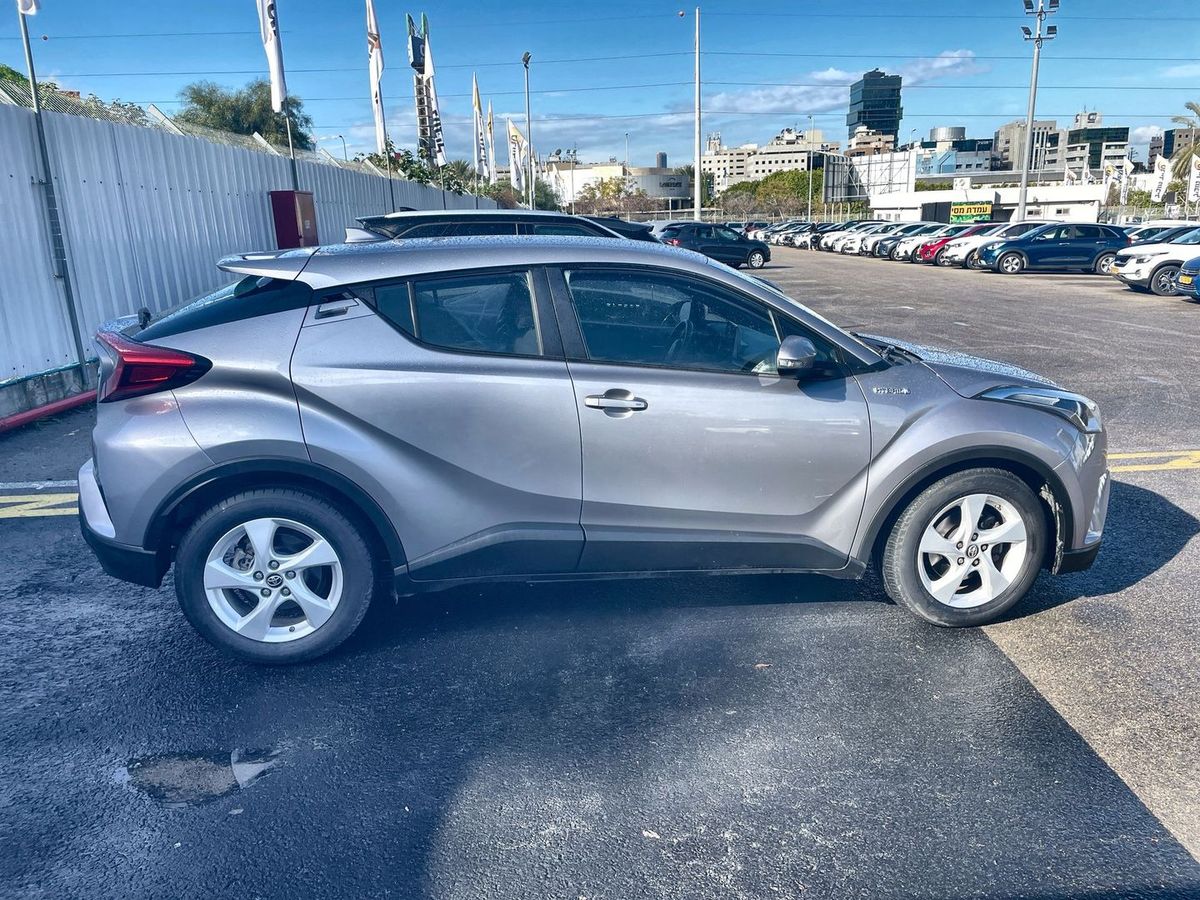 טויוטה C-HR יד 2 רכב, 2019, פרטי