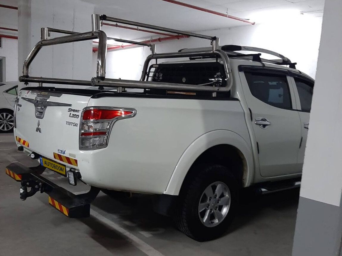 Mitsubishi L200 2nd hand, 2017, private