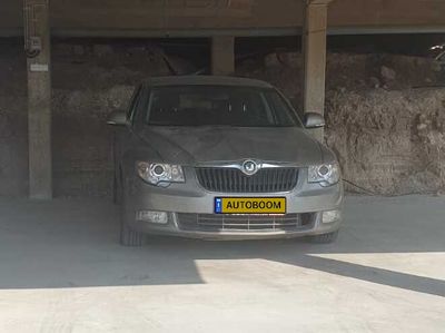 Skoda Superb 2nd hand, 2012, private hand