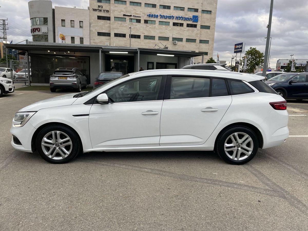 Renault Megane 2nd hand, 2020, private hand