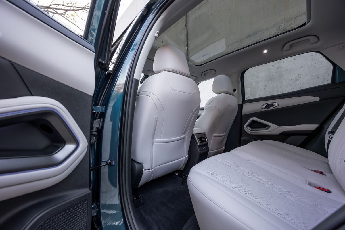 BYD Atto 2 2024. Салон. SUV 5 дв., 1 поколение