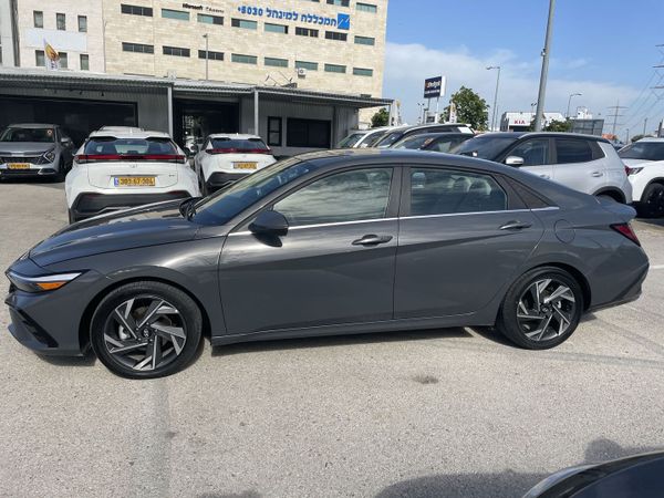 Hyundai Elantra с пробегом, 2024, частная рука