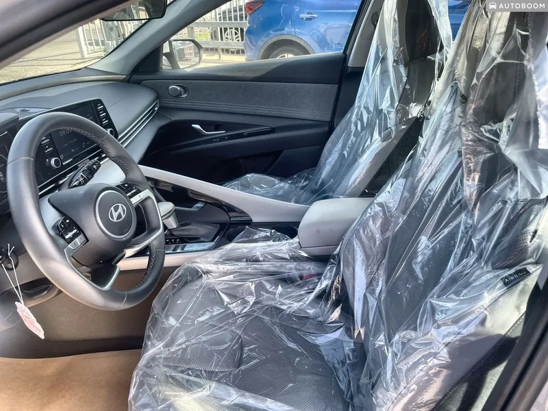 Hyundai Elantra 2nd hand, 2024, private