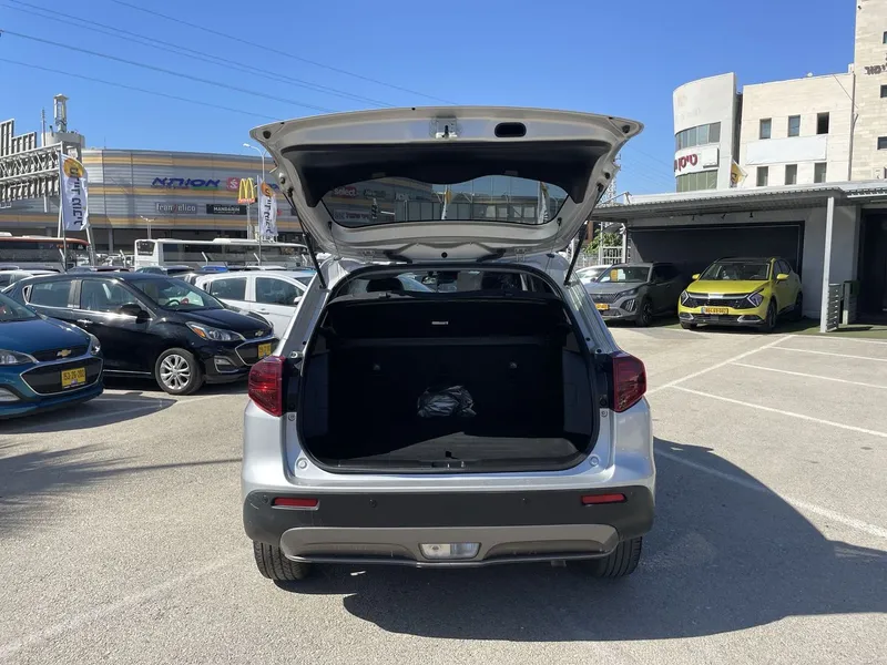 Suzuki Vitara 2nd hand, 2022, private hand