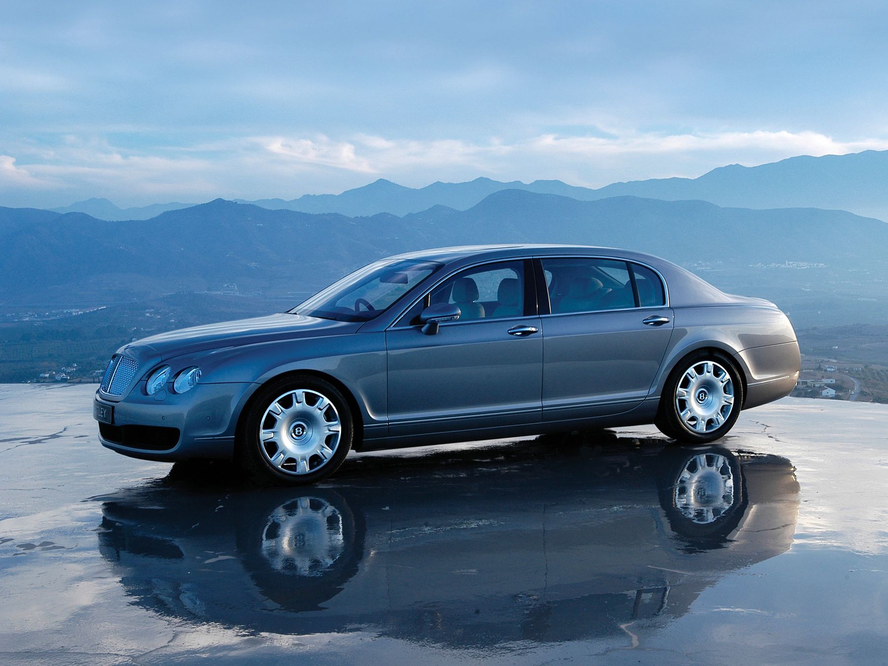Р‘РµРЅС‚Р»Рё Continental Flying Spur