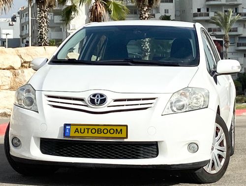 Toyota Auris 2ème main, 2011