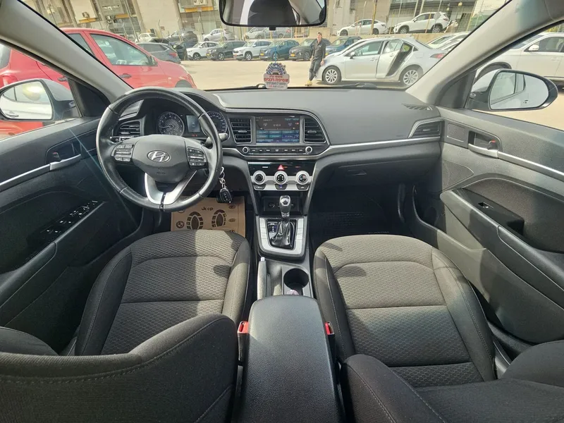 Hyundai Elantra 2nd hand, 2021, private hand