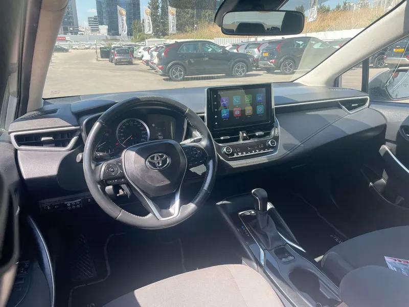 Toyota Corolla с пробегом, 2021