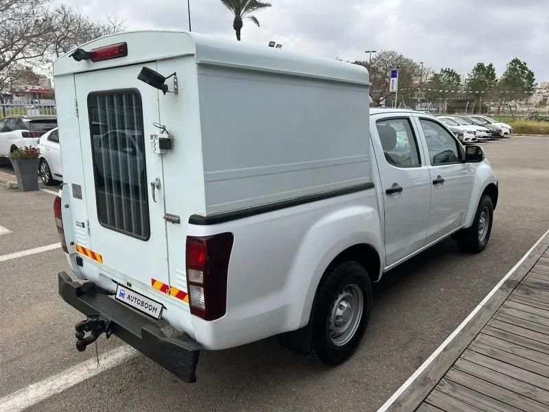 Isuzu D-Max 2nd hand, 2015