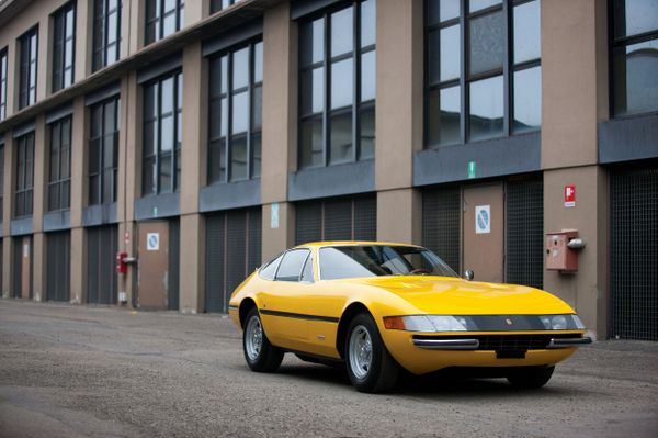 Ferrari 365 GTS Daytona 1968. Carrosserie, extérieur. Coupé, 1 génération