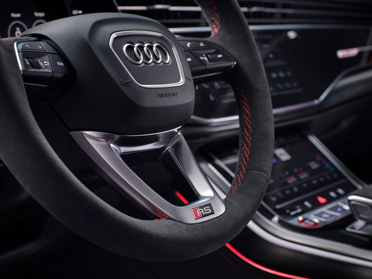Audi RS Q8 2024. Руль. Внедорожник 5 дв., 1 поколение, рестайлинг