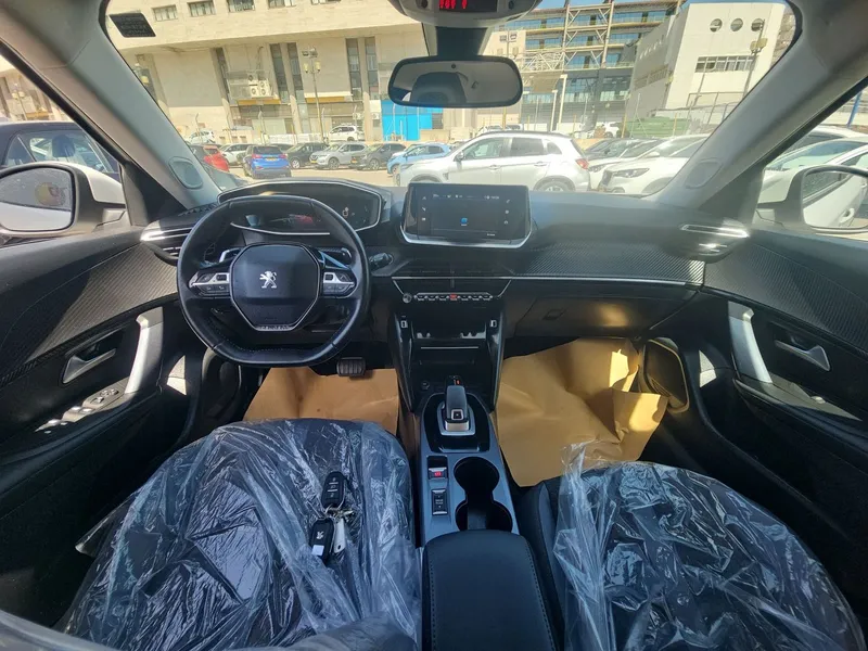 Peugeot 2008 2nd hand, 2021, private hand