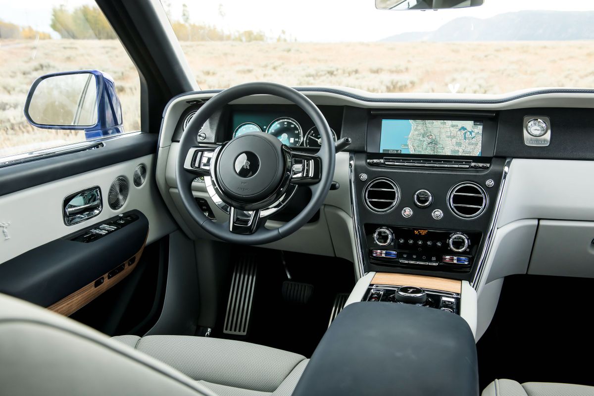 Rolls-Royce Cullinan 2018. Center console. SUV 5-doors, 1 generation