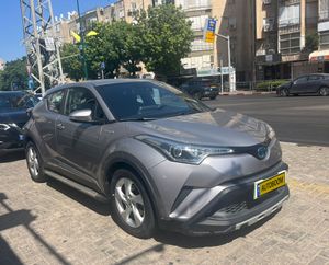 Toyota C-HR, 2019, photo