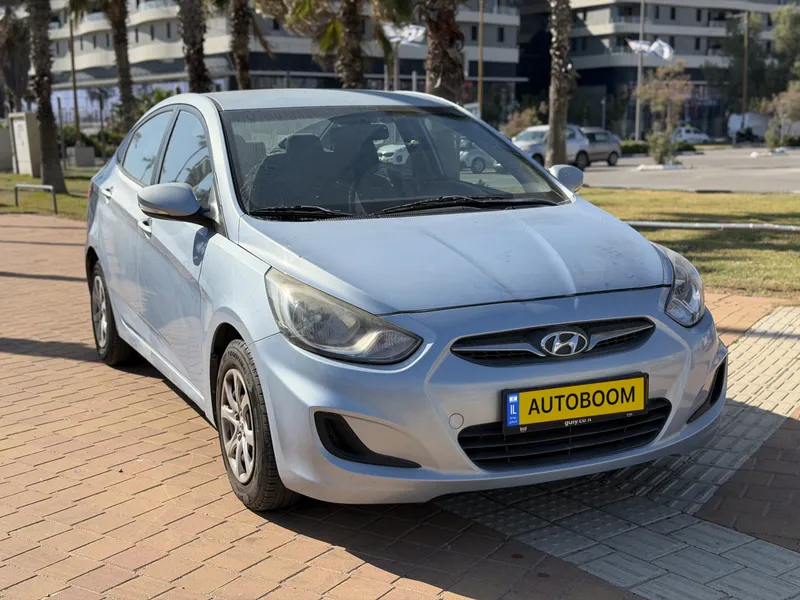 Hyundai i25 2ème main, 2012, privée